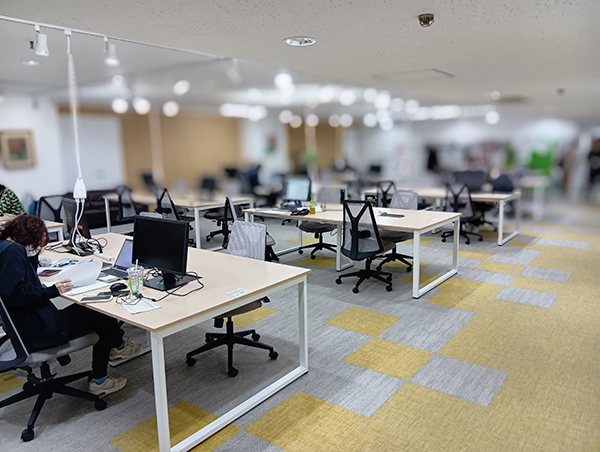 ロケーション事業　新聞社 地下1階オフィス1